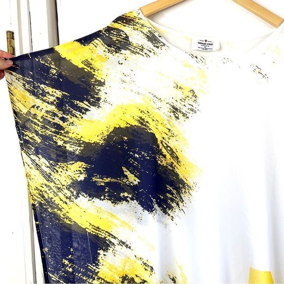 Emerson Street University of Michigan Poncho - Picture 3 of 6